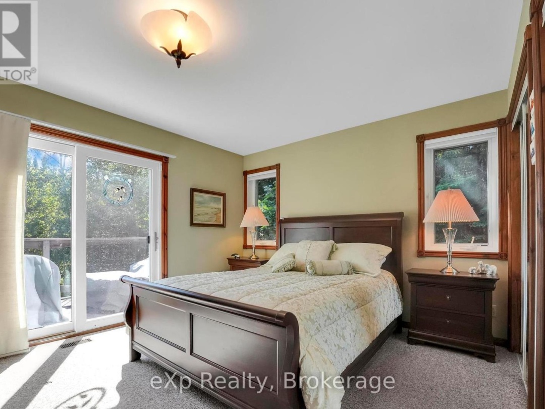 2978 KASHAGAWIGAMOG LAKE ROAD, 