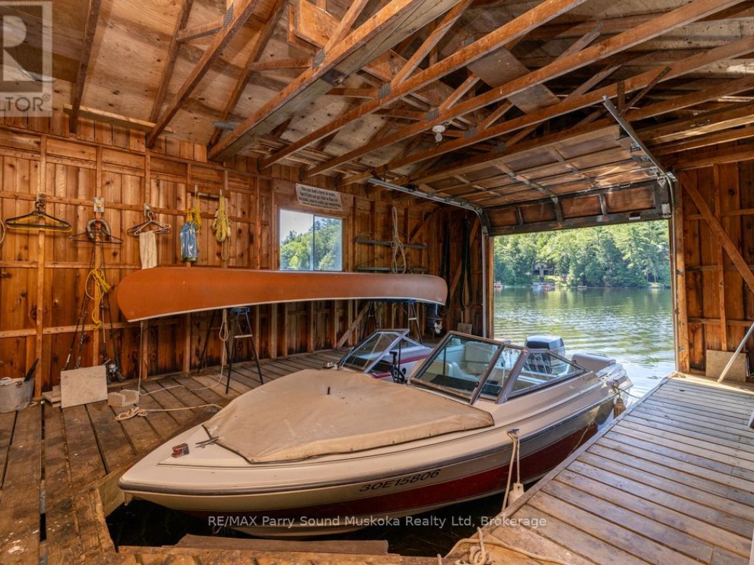 20 PRIOR LANE, Otter Lake