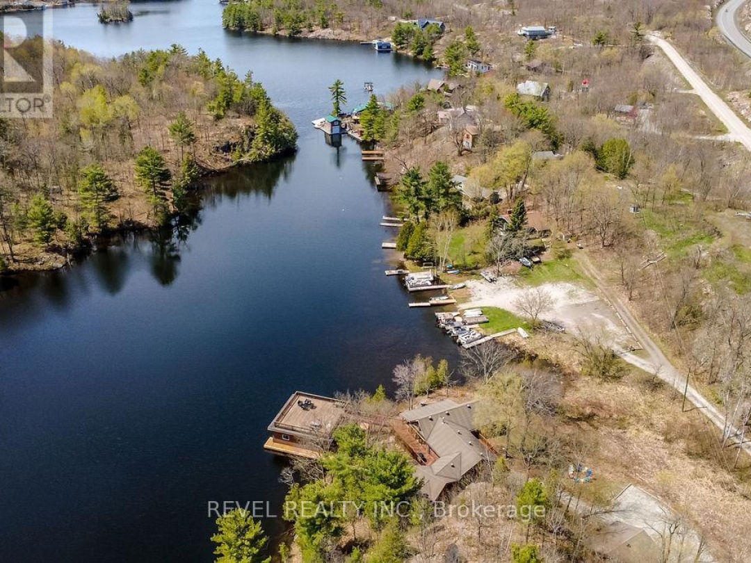 180 LAKE ROAD, Baxter Lake