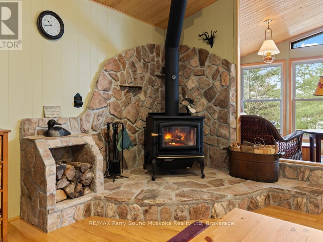 391 SALMON LAKE ROAD, Salmon Lake