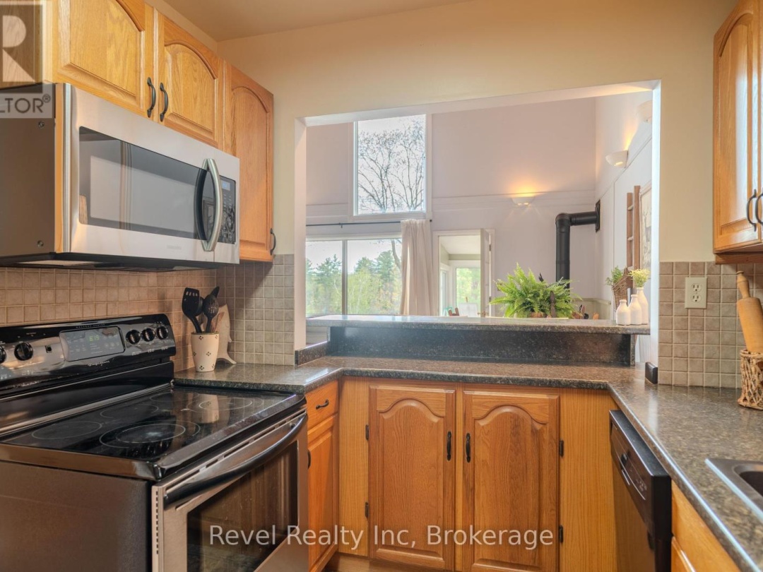 14 SWALLOW ROAD, Miller Lake