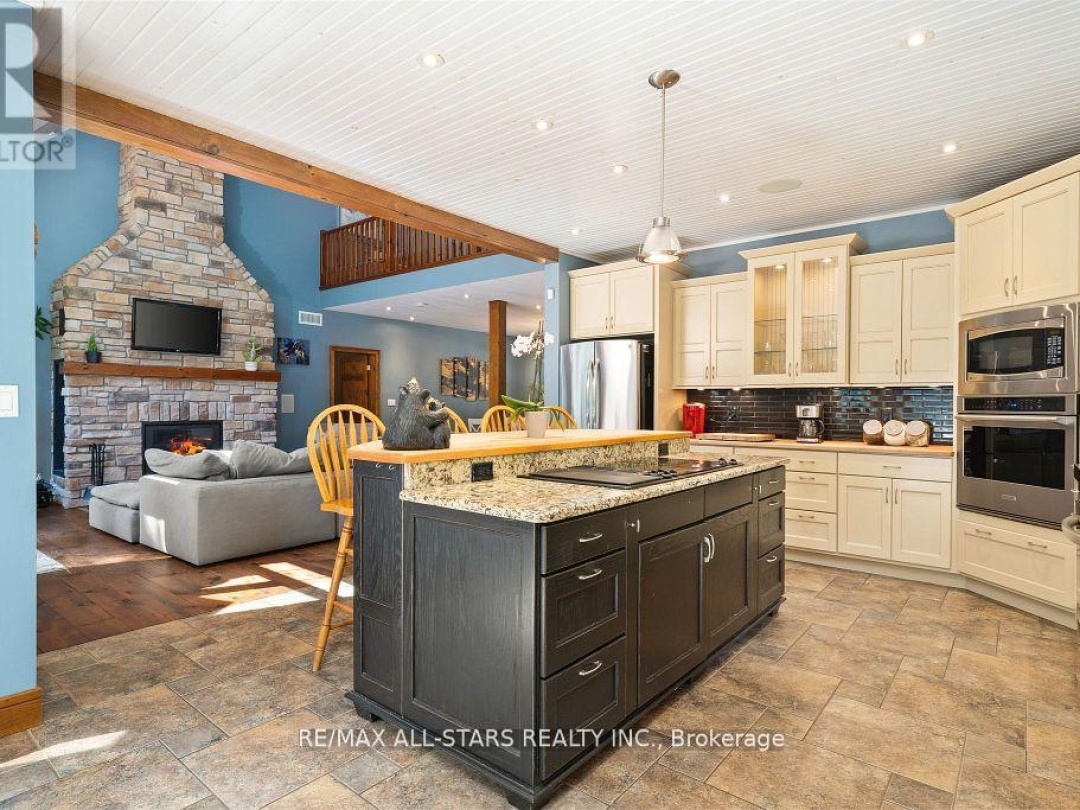 8 HARMONIOUS DRIVE, Burnt River