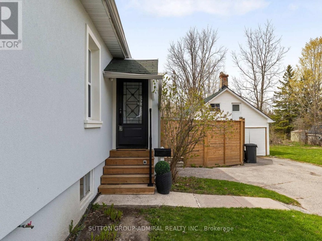 8 SOUTH STREET W, Orillia