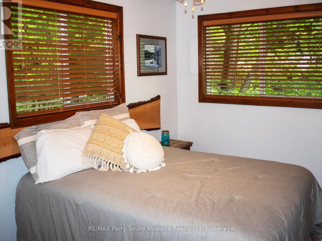 45 PENINSULA SHORES ROAD, 