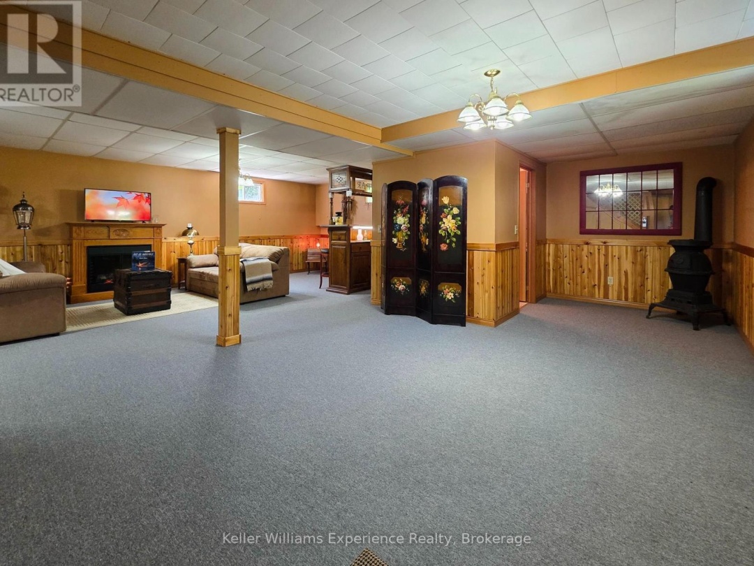1186 FALKENBURG ROAD, 