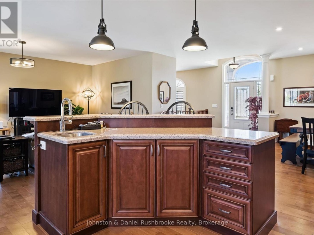 1842 MEADOWVIEW COURT, Severn (Marchmont)