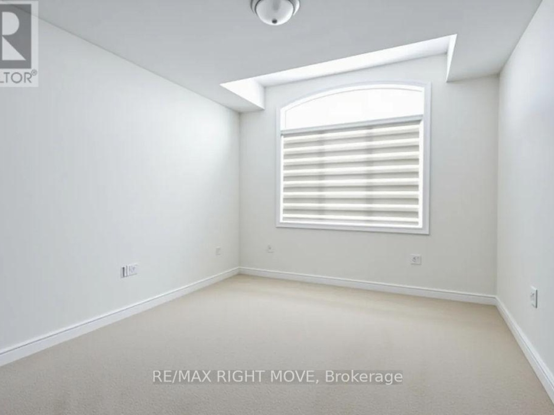 90 ATLANTIS DRIVE, Orillia