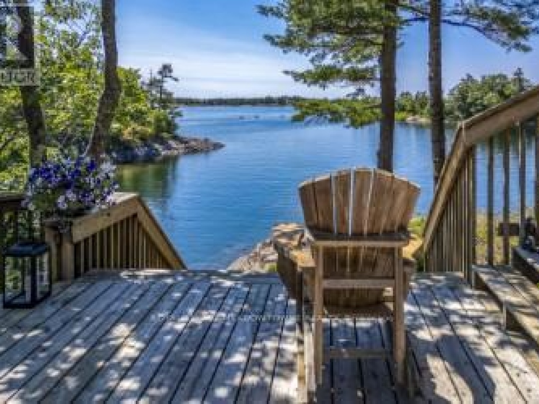1 GB466 ISLAND AKA TOWER ISLAND, Georgian Bay