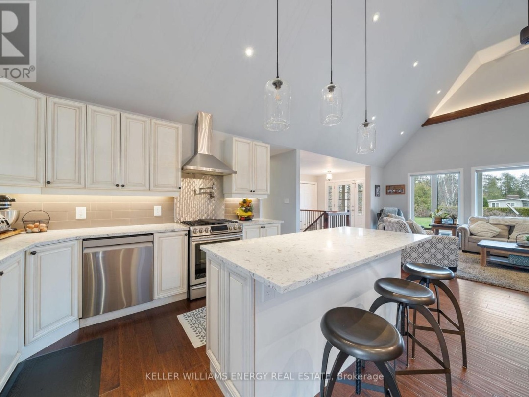 20 LAGOON DRIVE, Kawartha Lakes (Fenelon Falls)