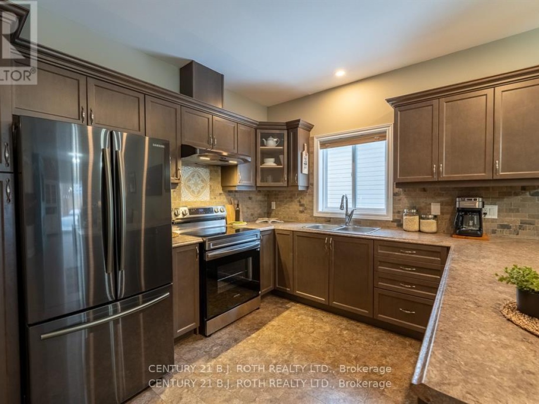 251 LUCY LANE, Orillia
