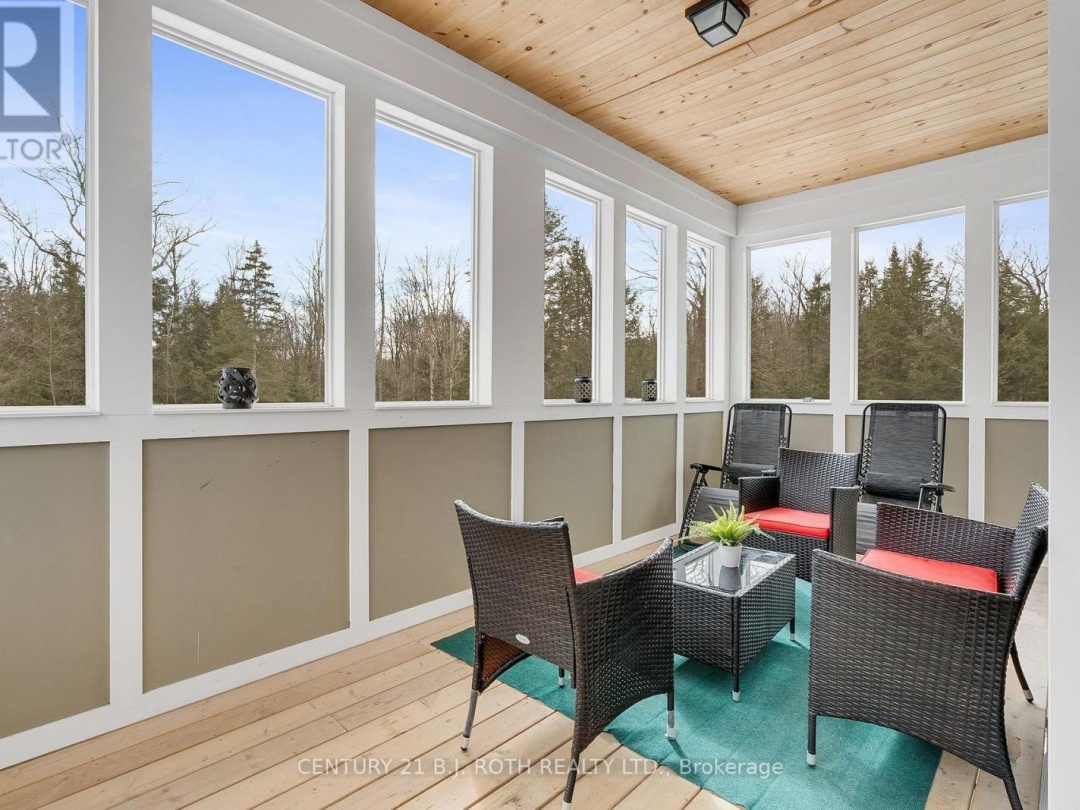 22 DYER CRESCENT, Bracebridge (Macaulay)