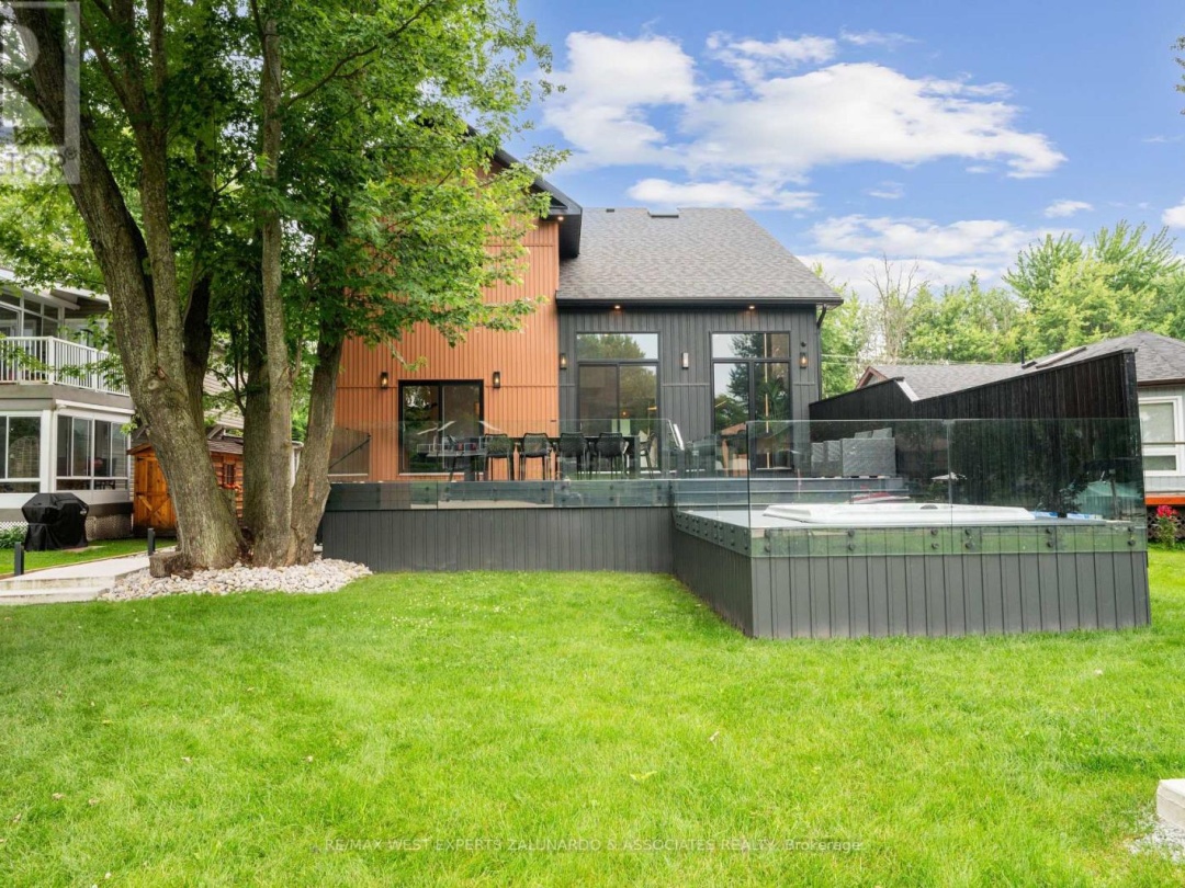 36 SIMCOE ROAD, Lake Simcoe
