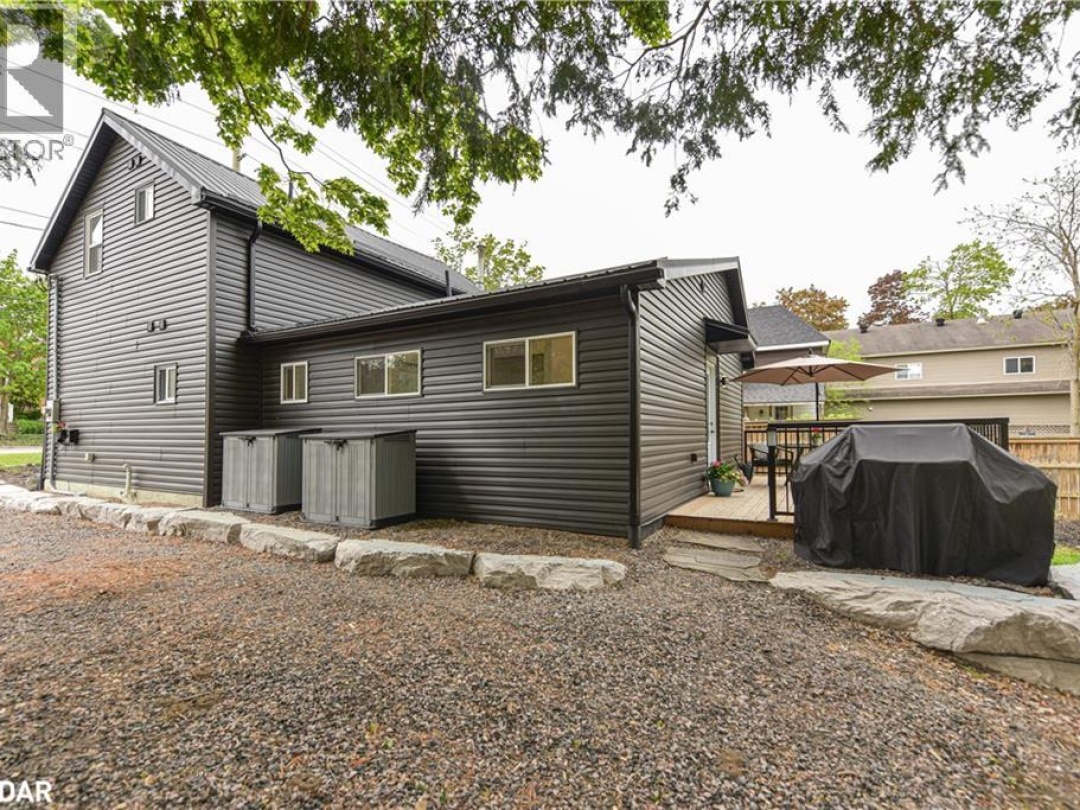 274 MISSISSAGA Street W, 