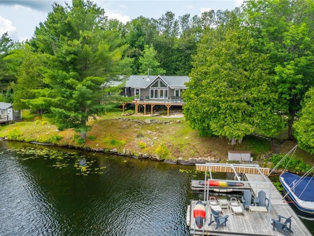 1484 Bat Lake Road, Canning Lake