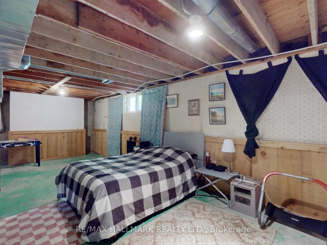 14 SELLENS AVENUE, Bracebridge (Macaulay)
