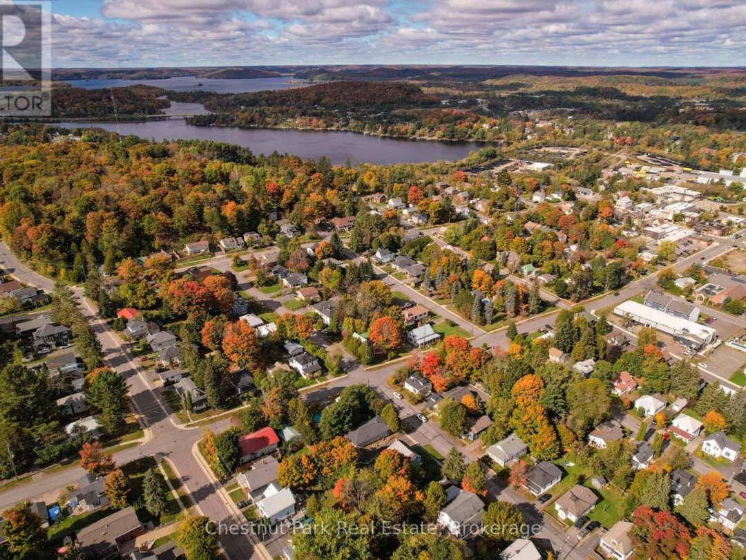3 CORA STREET E, 