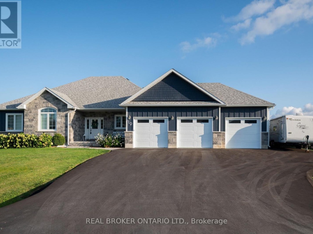 19 CHESLOCK CRESCENT, Oro-Medonte (Warminster)