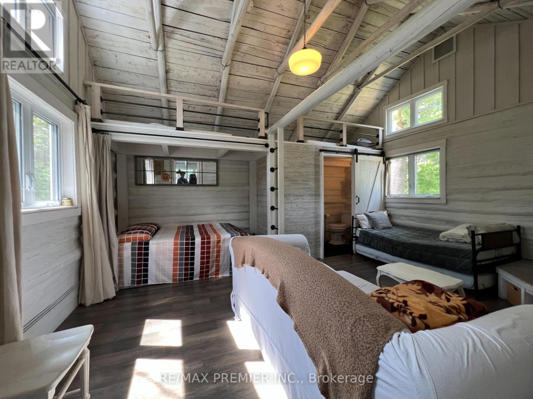 1130 COLONY ROAD, Muskoka River
