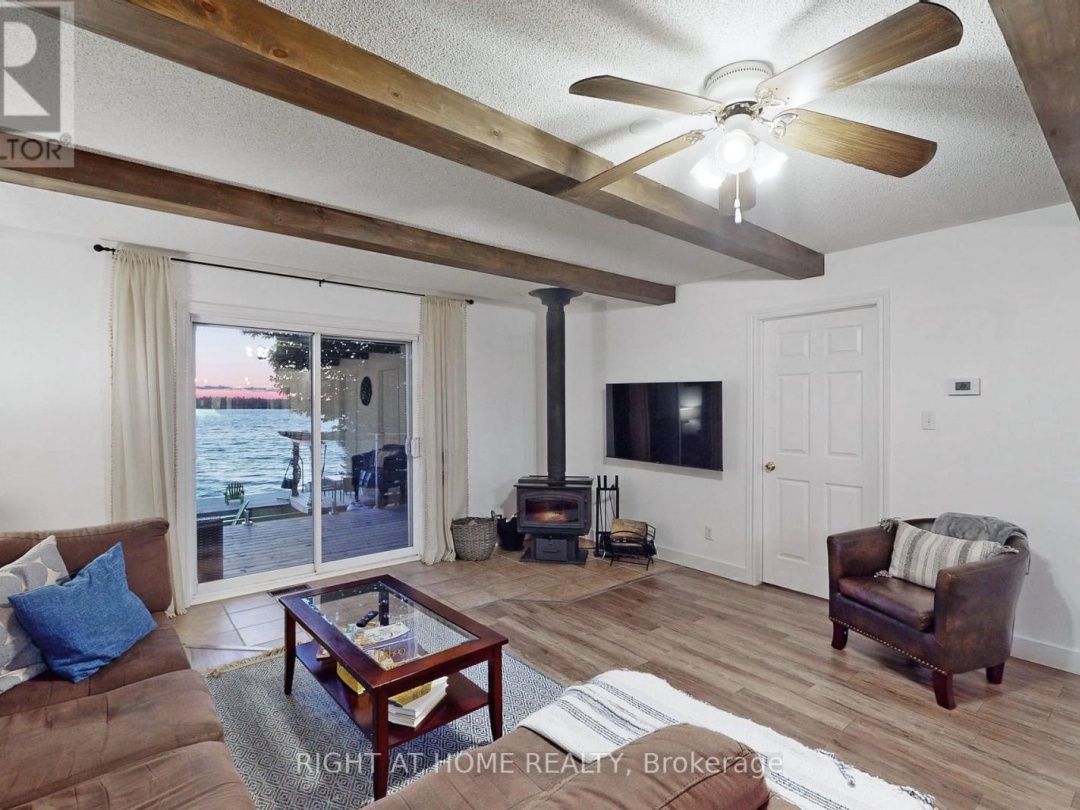 62 ANTIQUARY ROAD, Canal Lake
