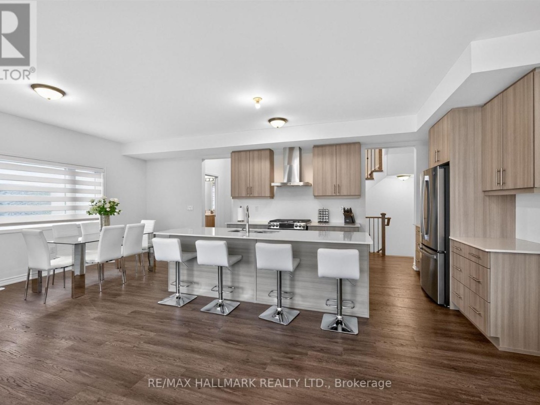2 WYN WOOD LANE, Orillia