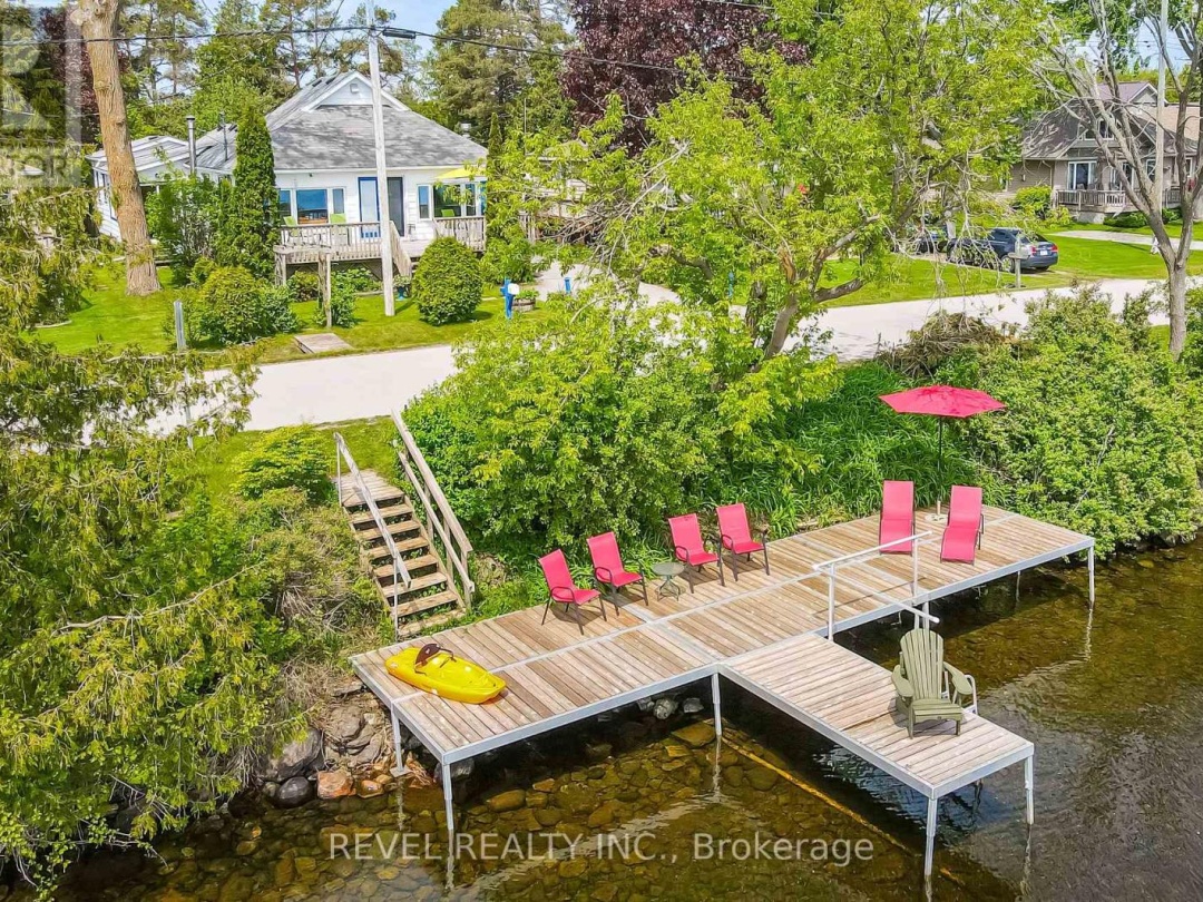 483 LONG BEACH ROAD, Sturgeon Lake