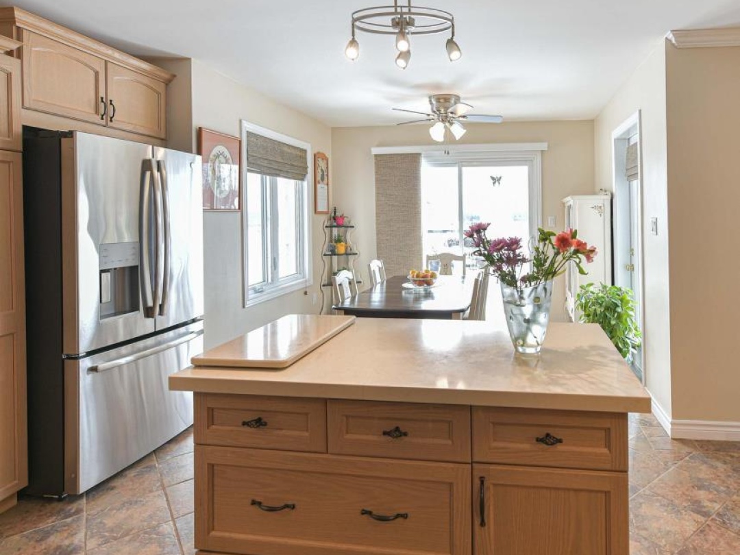 4662 ZACHARY CRESCENT, Ramara (Atherley)