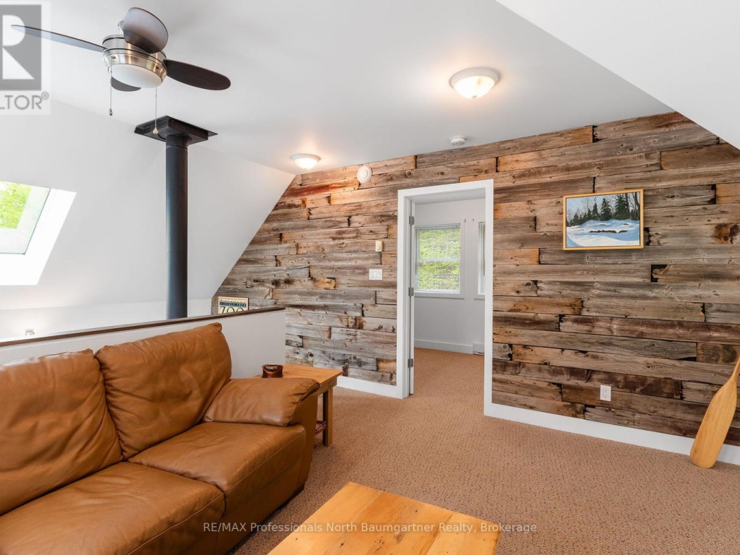 1105 Long Lake Road, Dysart et al (Dysart)