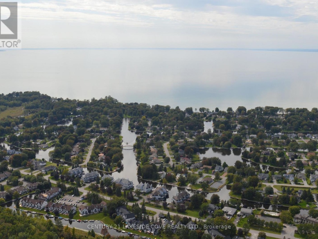 15 - 71 LAGUNA PARKWAY, Lake Simcoe