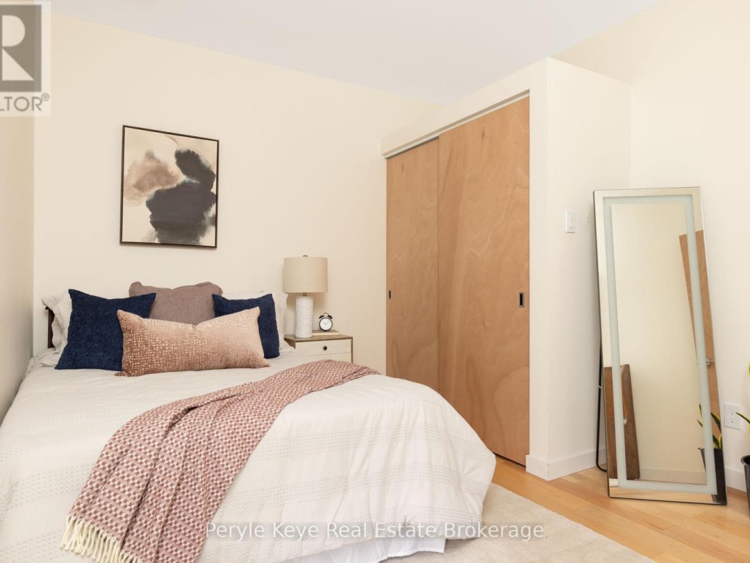 144 SHIER STREET, Bracebridge (Macaulay)