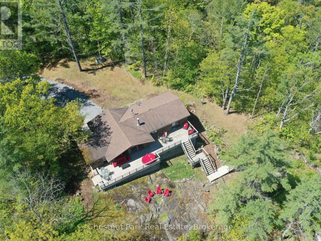 1106 LAWLAND HTS ROAD, Lake Muskoka