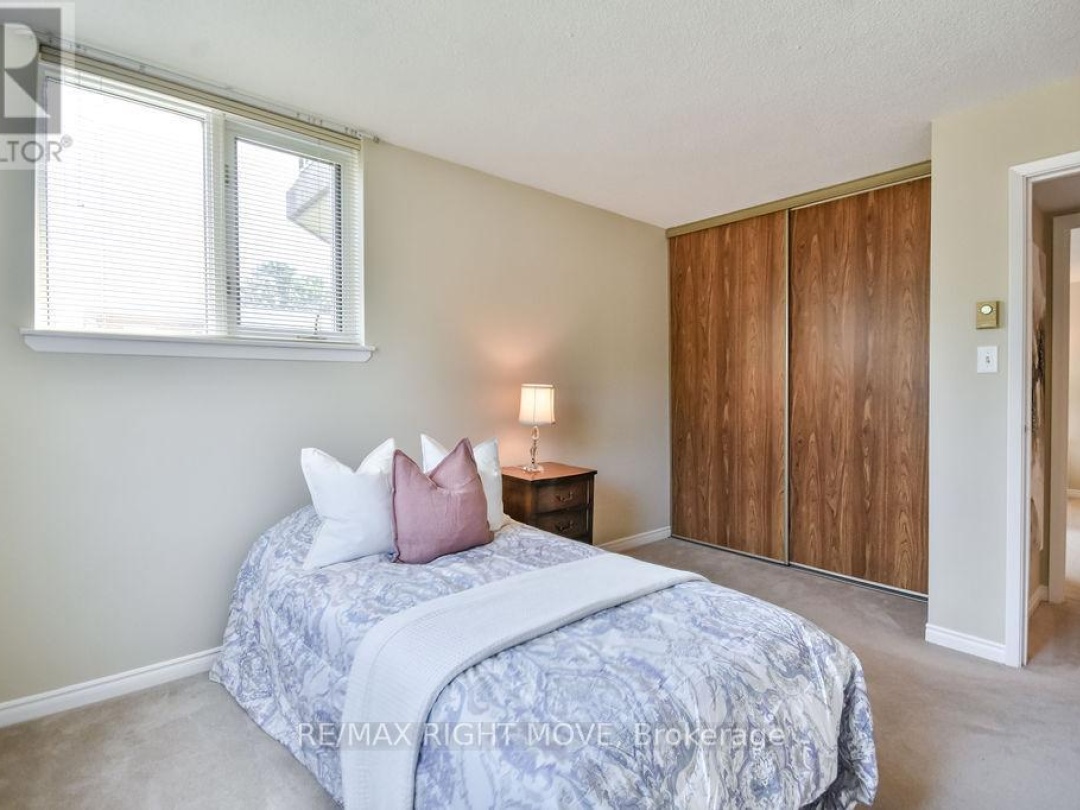 101 - 95 MATCHEDASH STREET N, 