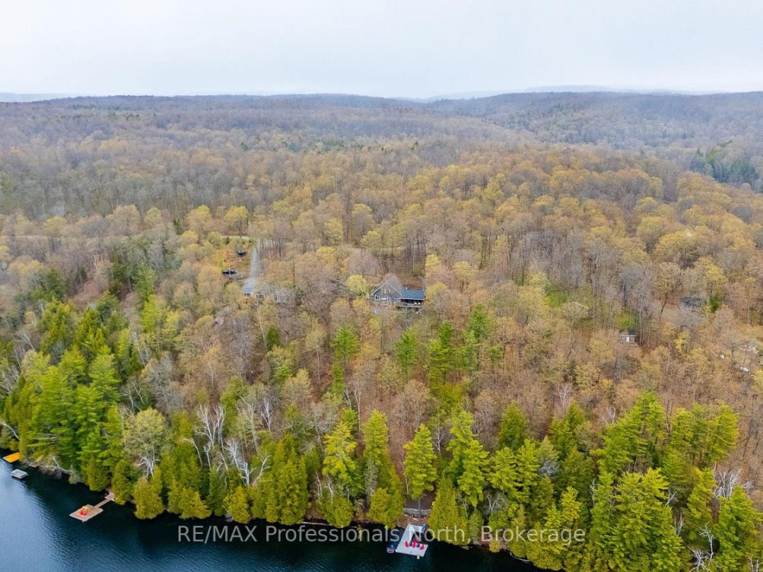 3179 TRAPPERS TRAIL, Miskwabi Lake