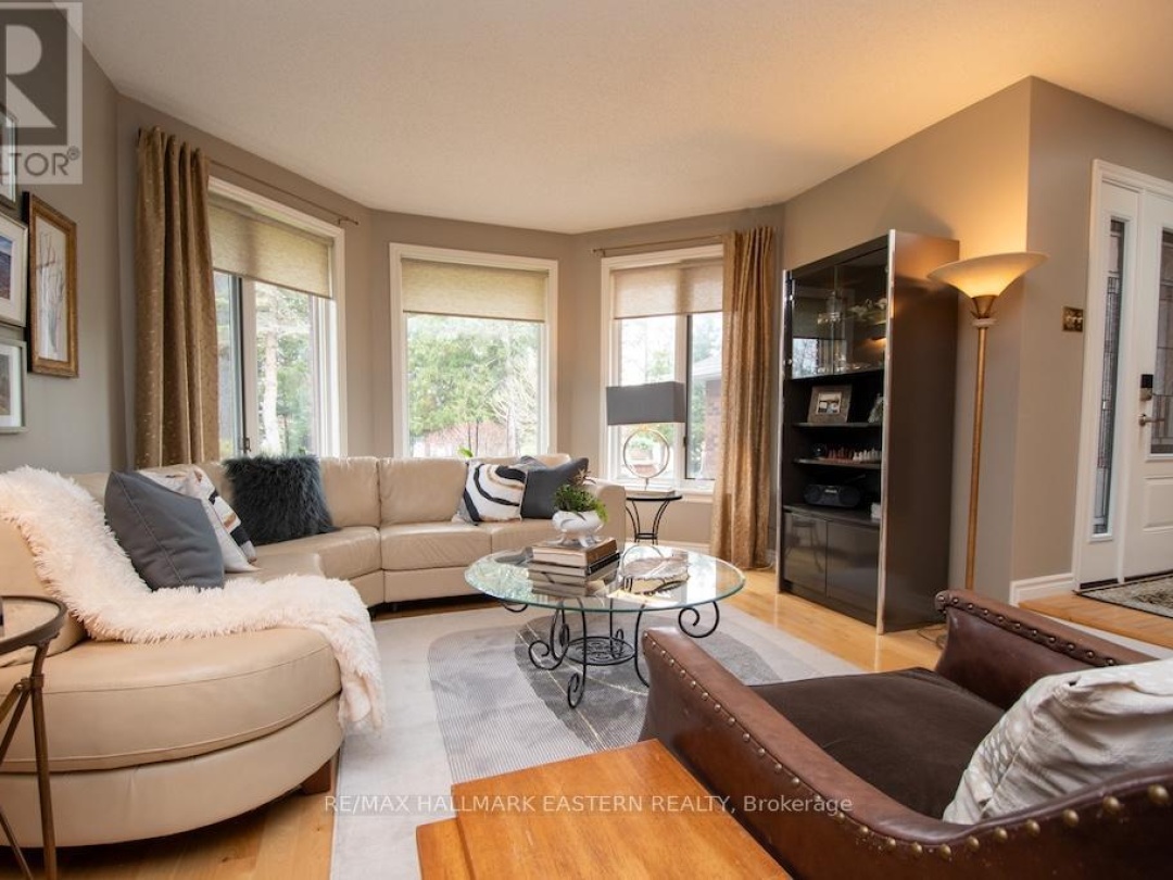 38 PATRICIA PLACE, Kawartha Lakes (Bobcaygeon)