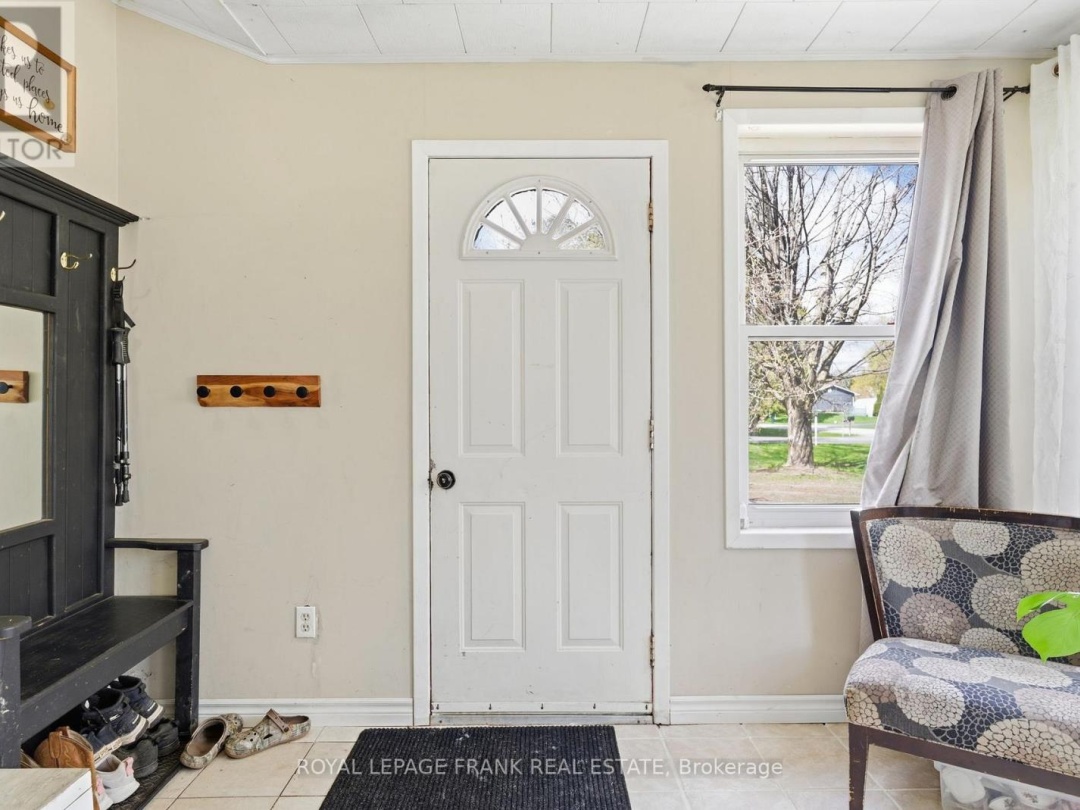 28 SOUTH BAYOU ROAD, Kawartha Lakes (Verulam)