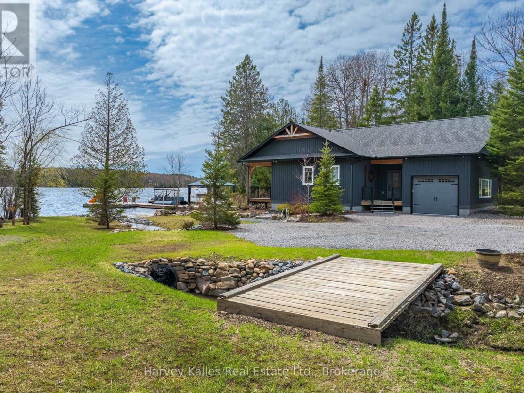 40 & 41 SUNSET COVE ROAD, Blackwater Lake