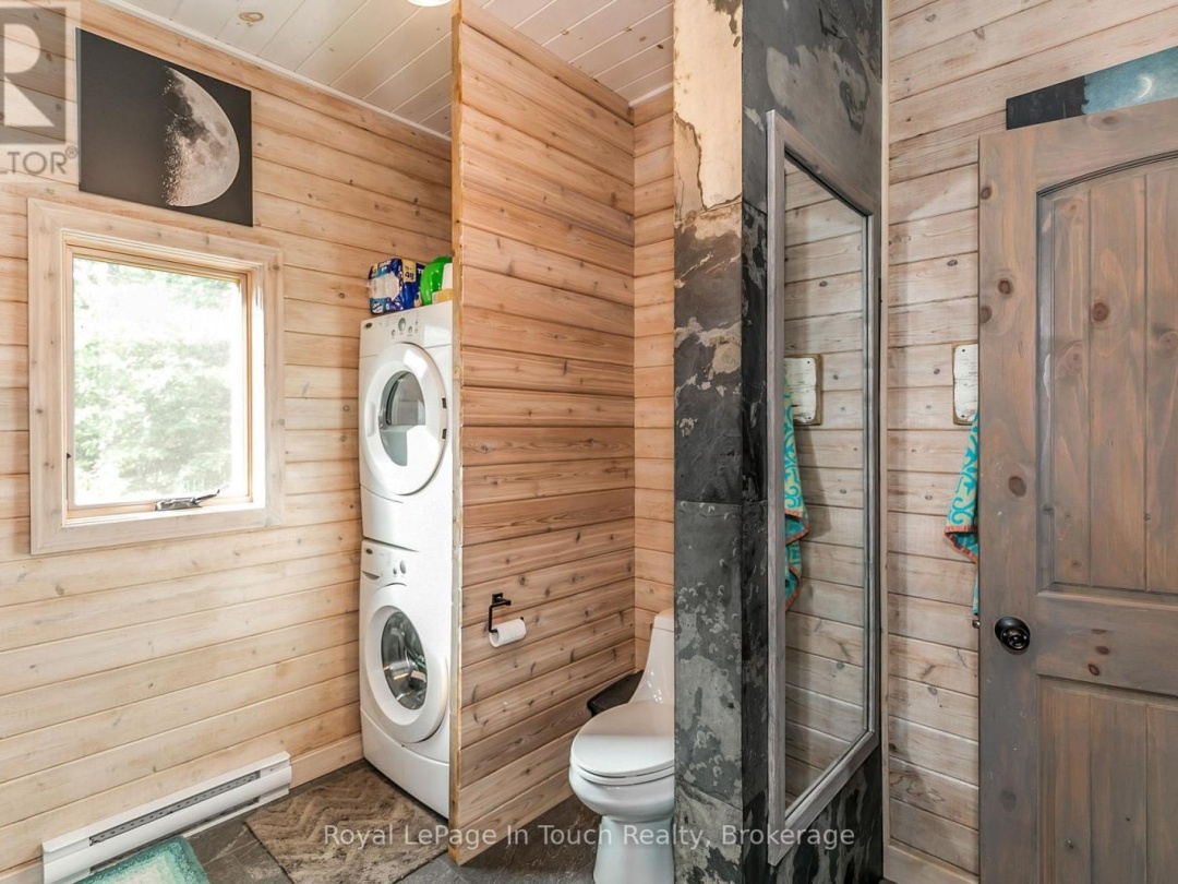 8 B686 DERBYSHIRE, Georgian Bay