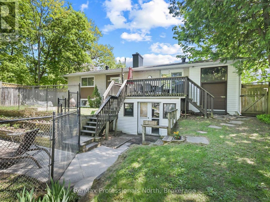110 FRASER STREET, Gravenhurst (Muskoka (S))