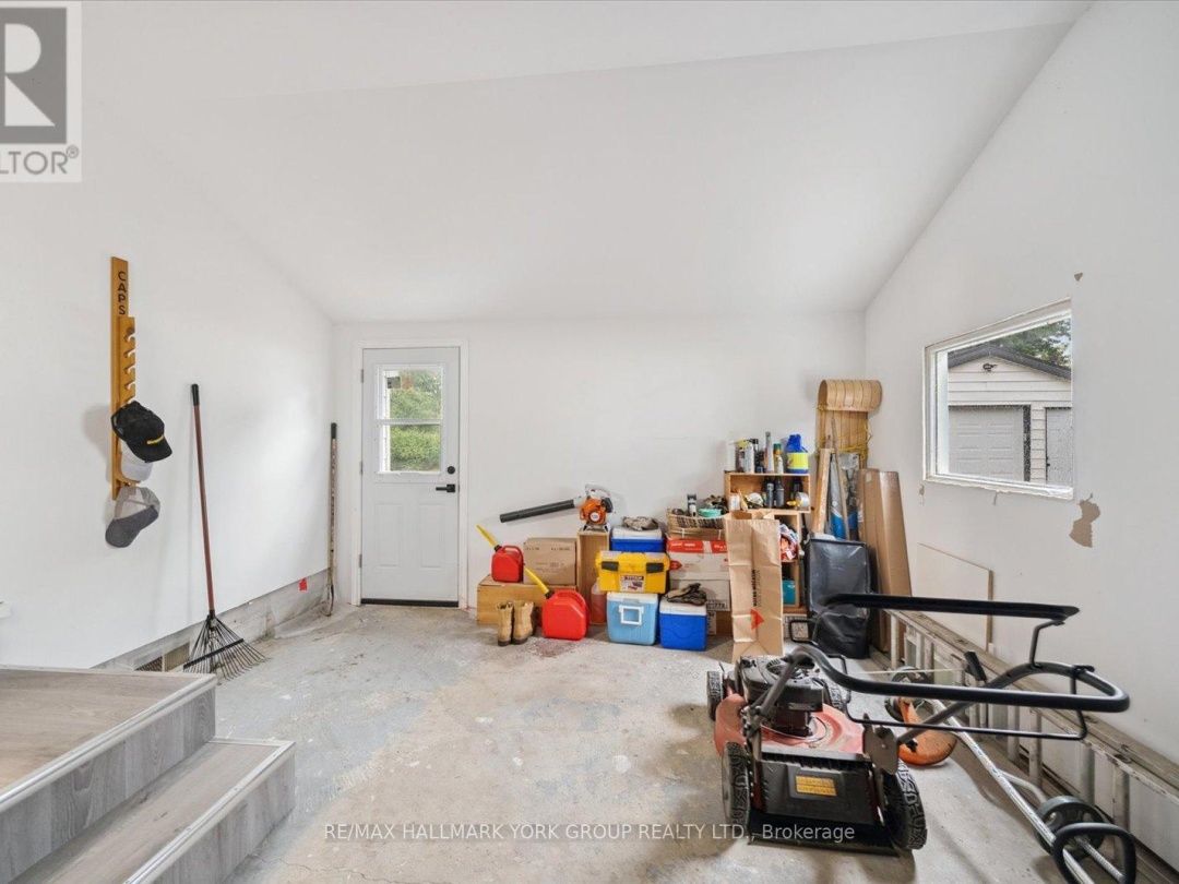 276 CHURCH STREET, Lake Simcoe