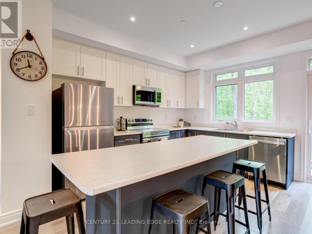 105 MARINA VILLAGE DRIVE, Georgian Bay (Baxter)