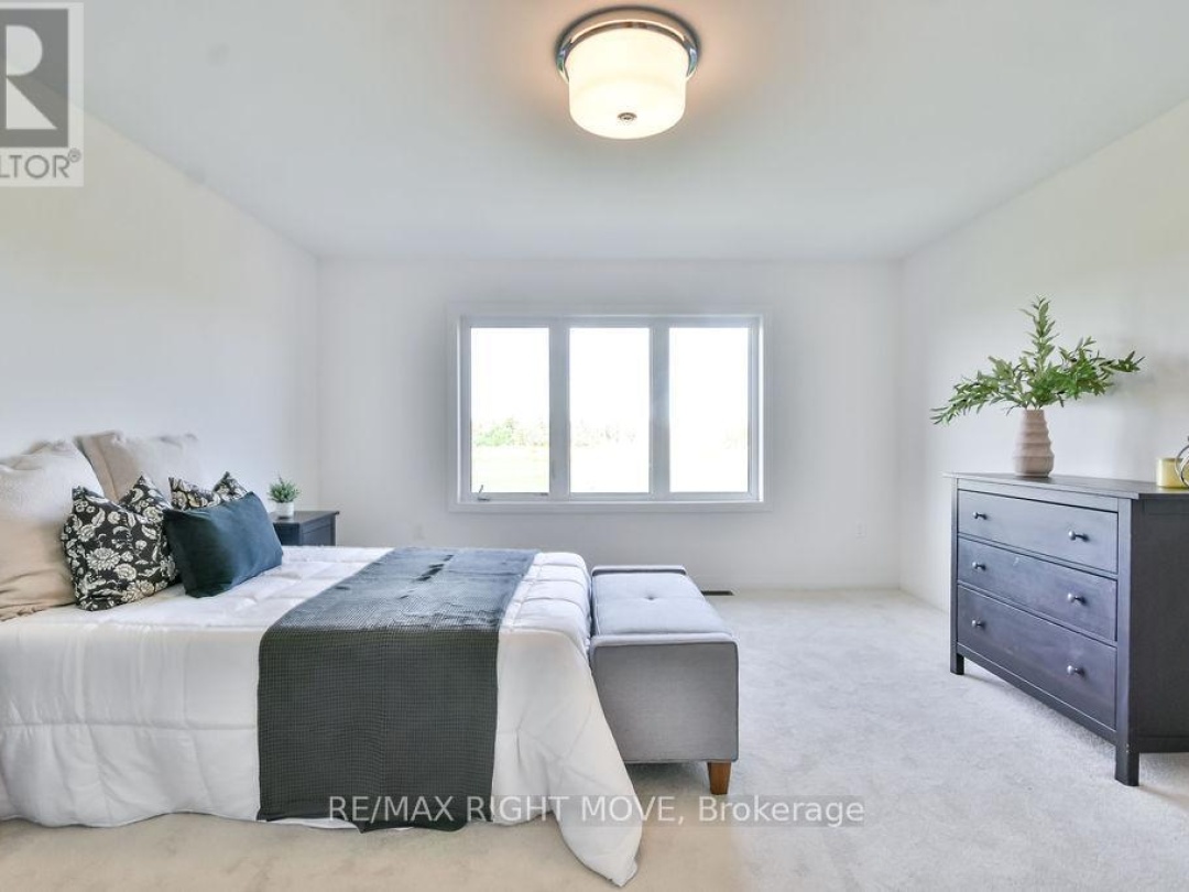3721 QUAYSIDE DRIVE, Severn (West Shore)