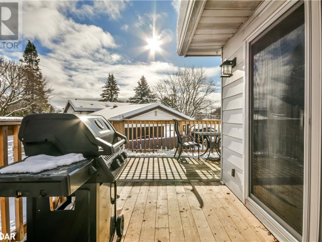 2 Walker Avenue, Orillia