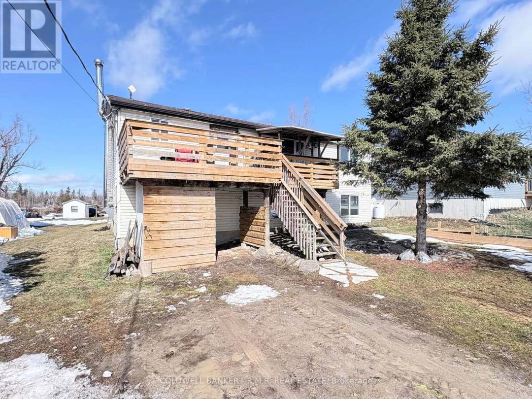 268 MCGUIRE BEACH ROAD, Canal Lake