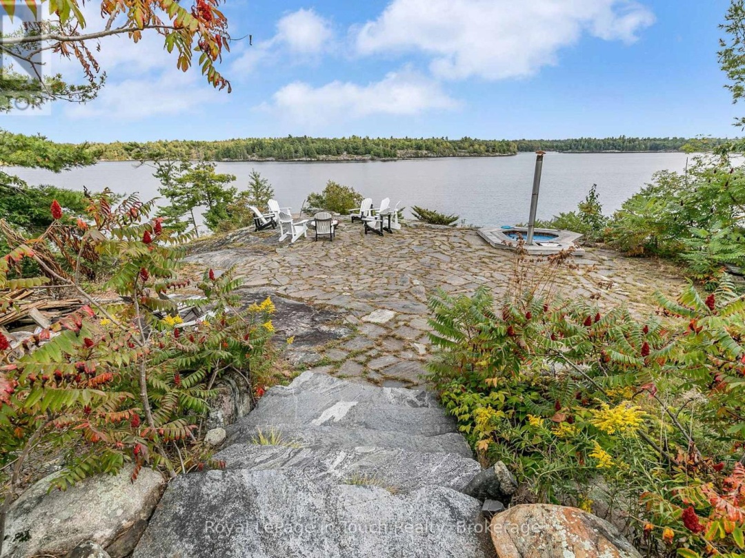 8 B686 DERBYSHIRE, Georgian Bay