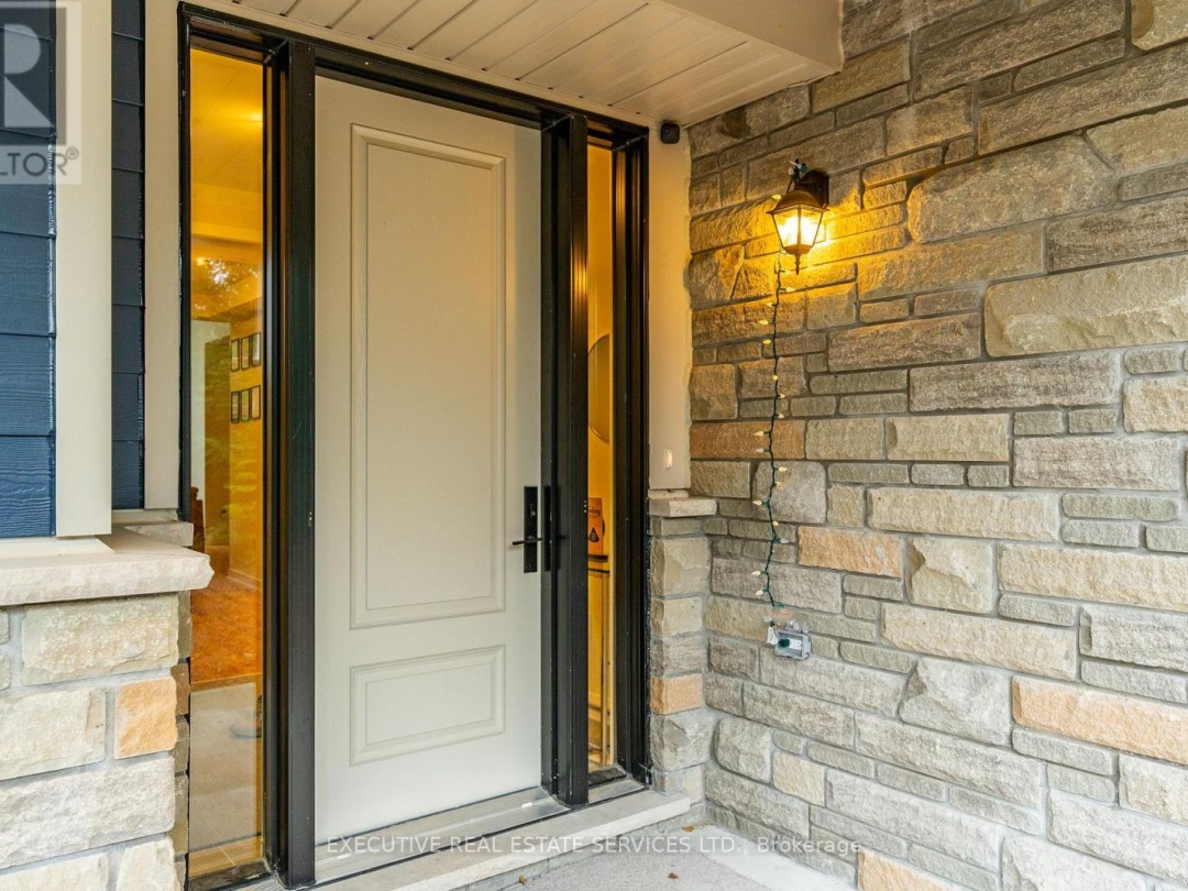 1049 GREENSVIEW DRIVE, Lake of Bays (Franklin)