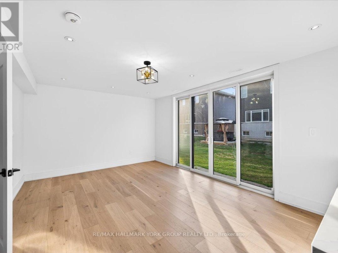 3740 LAKEPOINT DRIVE, Severn (West Shore)