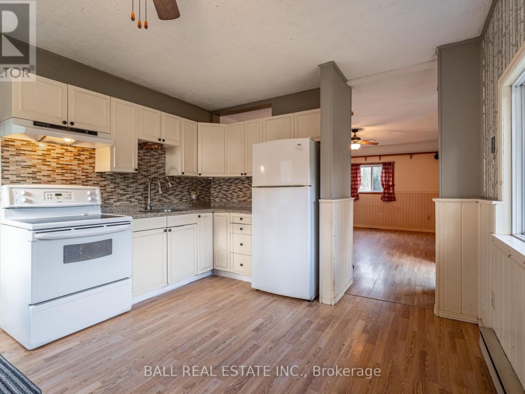 1047 DONROY ROAD, 
