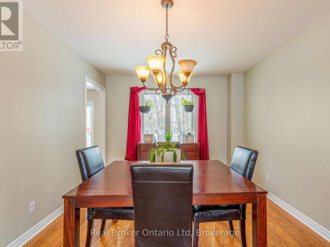 9 BOYD CRESCENT, Oro-Medonte (Moonstone)