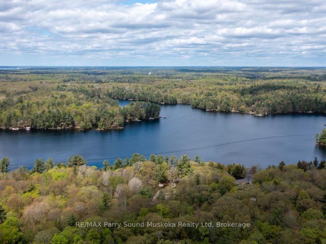 33 HOUSTON LANE, Otter Lake