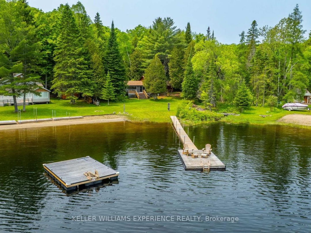 1049 ELSIE BAY DRIVE, Horseshoe Lake