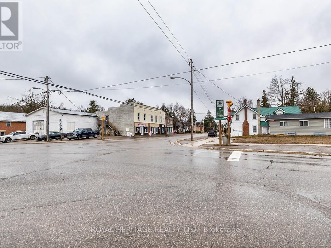 940 PORTAGE ROAD, Balsam Lake